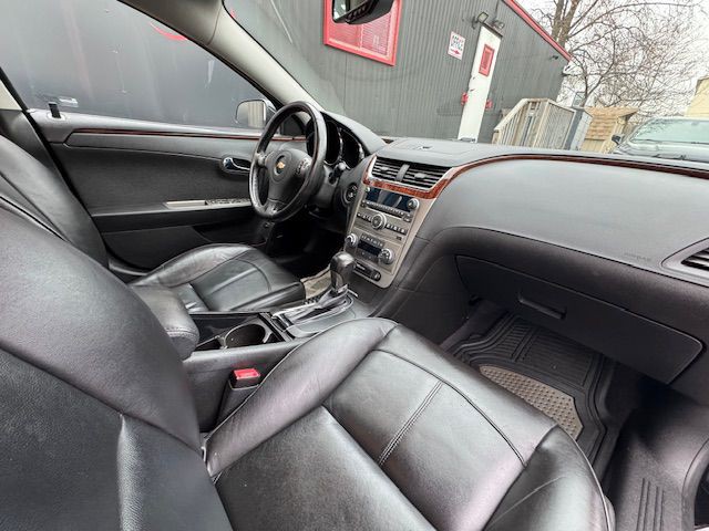 2012 Chevrolet Malibu Image 18