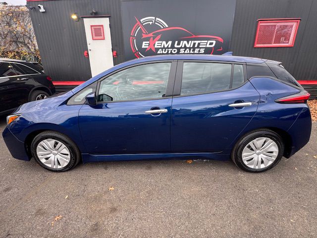 2023 Nissan Leaf Image 3