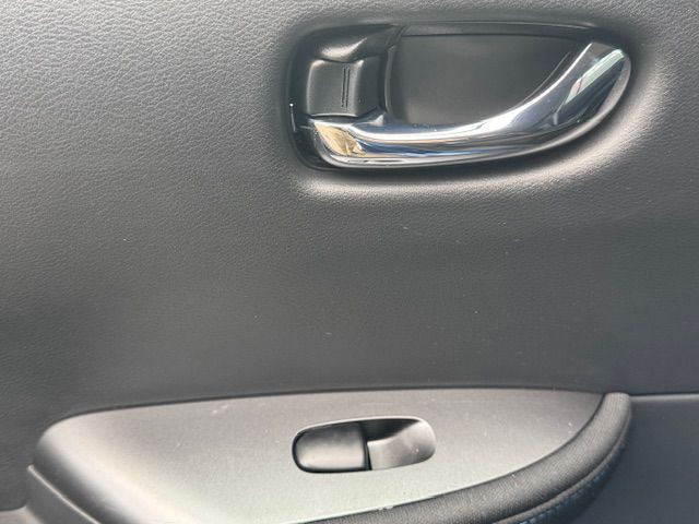 2023 Nissan Leaf Image 16