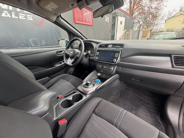 2023 Nissan Leaf Image 18