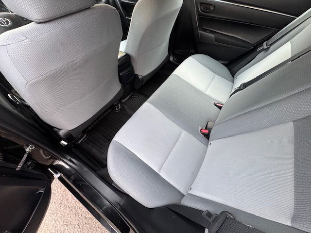 2016 Toyota Corolla Image 13