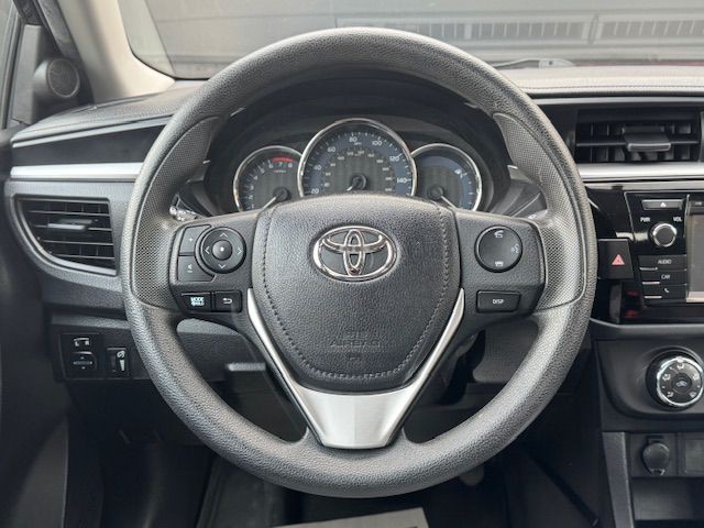 2016 Toyota Corolla Image 25