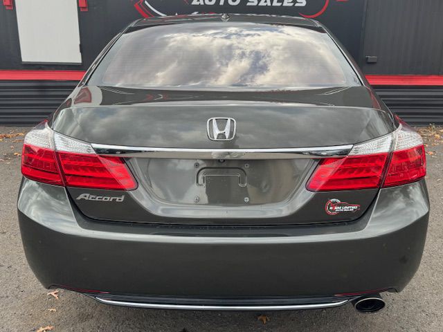 2015 Honda Accord Image 9