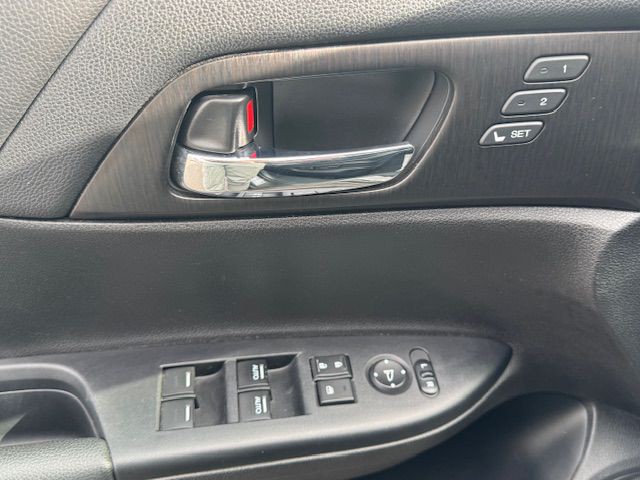 2015 Honda Accord Image 13