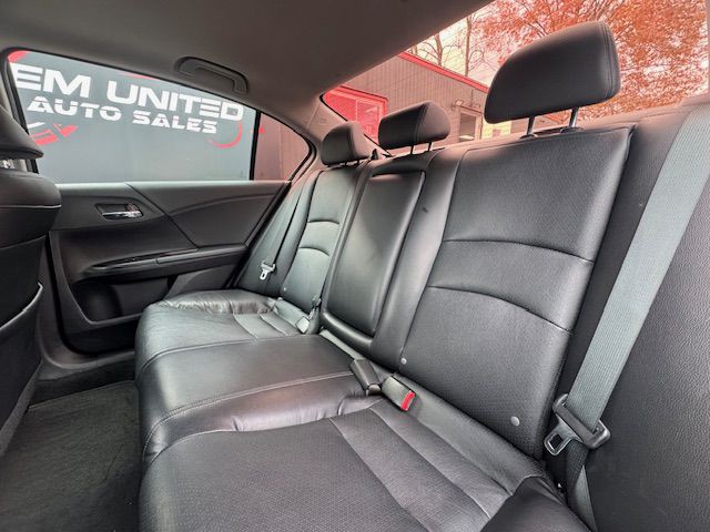 2015 Honda Accord Image 15