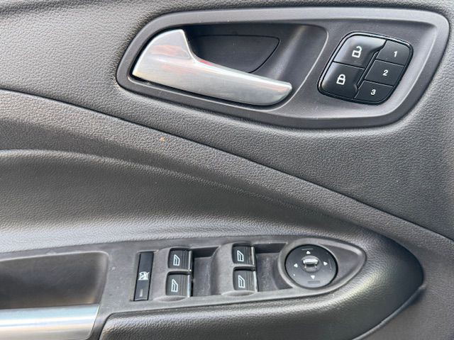 2013 Ford Escape Image 13