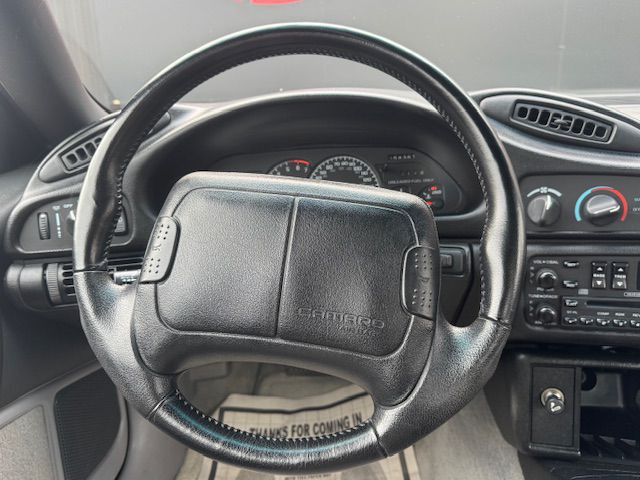 1994 Chevrolet Camaro Image 19