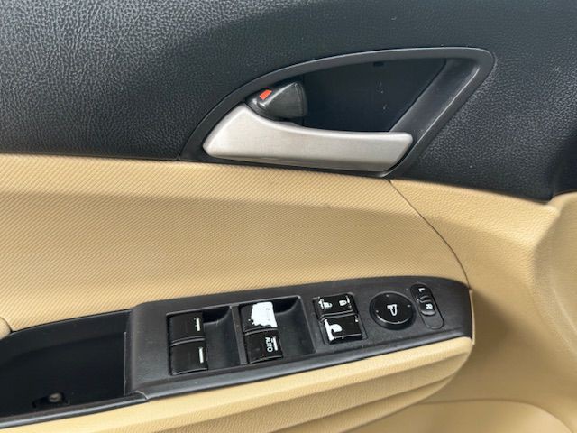 2012 Honda Accord Image 13