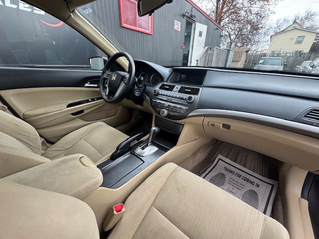 2012 Honda Accord Image 18