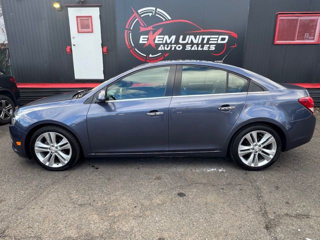 2013 Chevrolet Cruze Image 3