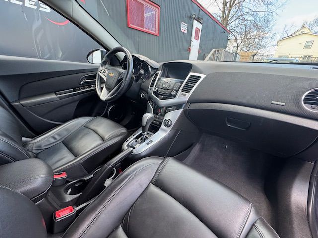 2013 Chevrolet Cruze Image 18