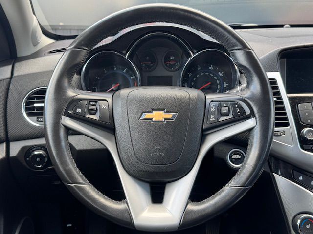 2013 Chevrolet Cruze Image 25