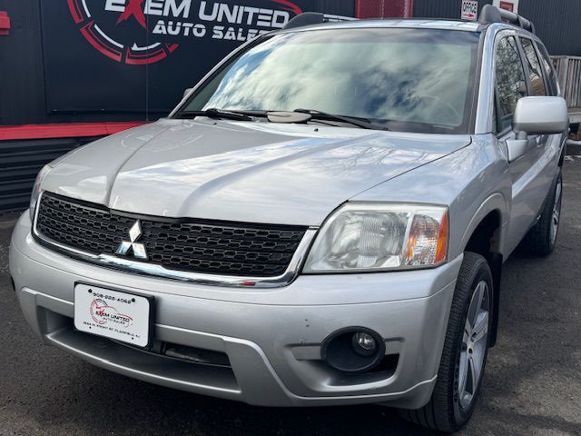 2011 Mitsubishi Endeavor Image 1