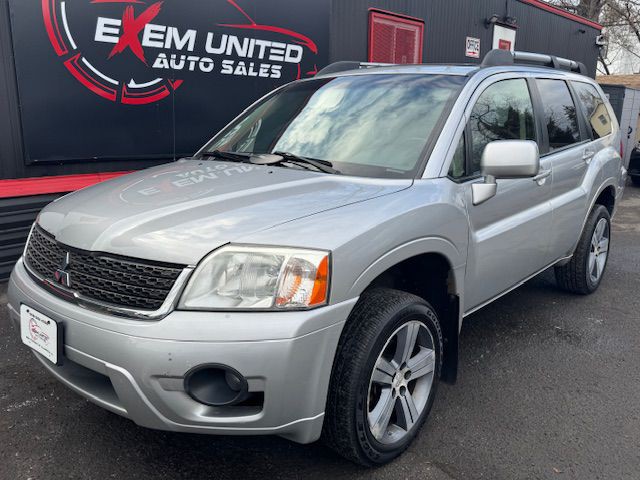 2011 Mitsubishi Endeavor Image 2