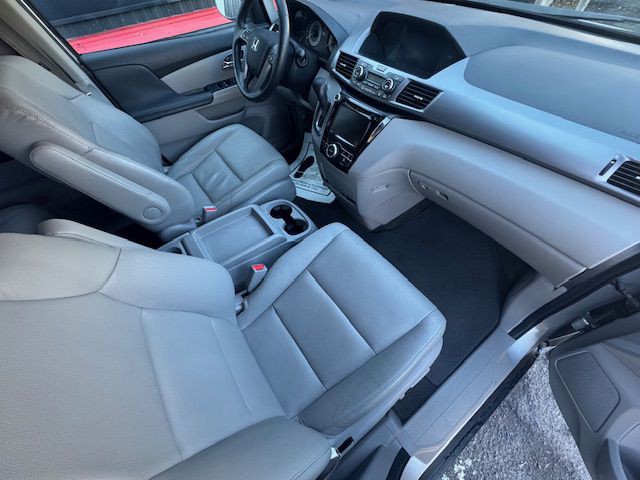 2014 Honda Odyssey Image 17