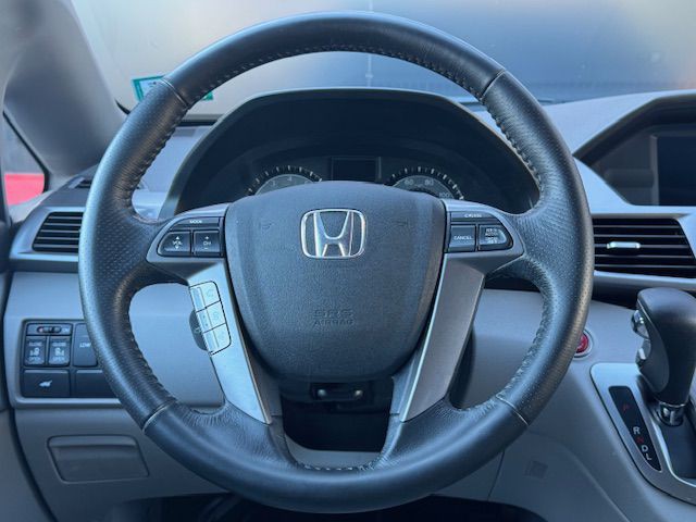 2014 Honda Odyssey Image 25