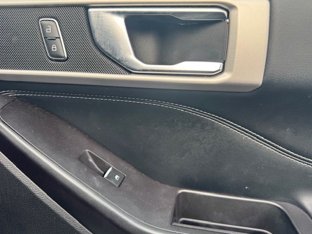 2020 Ford Explorer Image 21