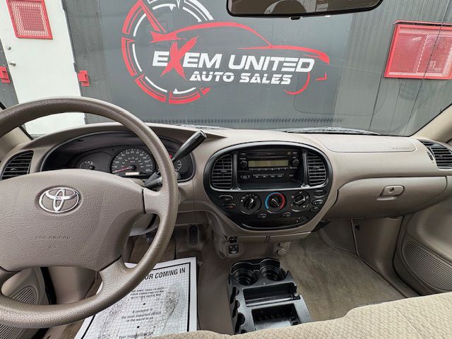 2005 Toyota Tundra Image 10