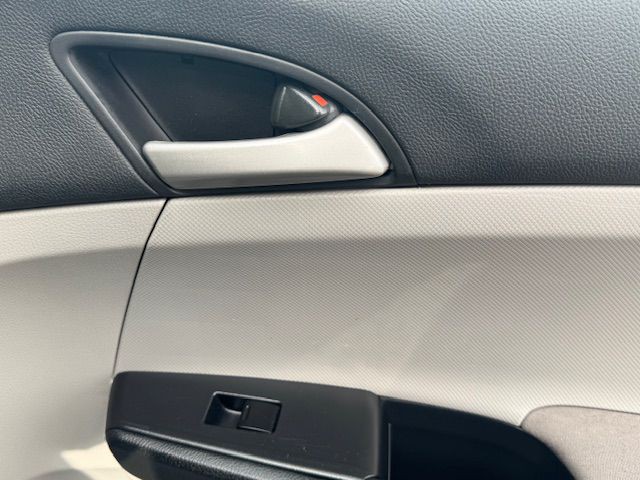 2012 Honda Accord Image 22