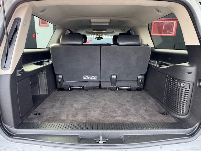 2013 Chevrolet Suburban Image 10