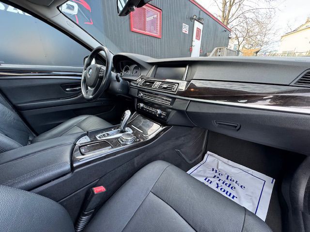 2015 BMW 5 Series Image 18