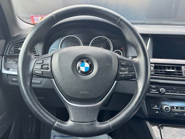 2015 BMW 5 Series Image 25
