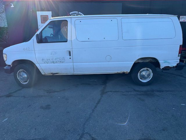 1995 Ford Econoline Image 3