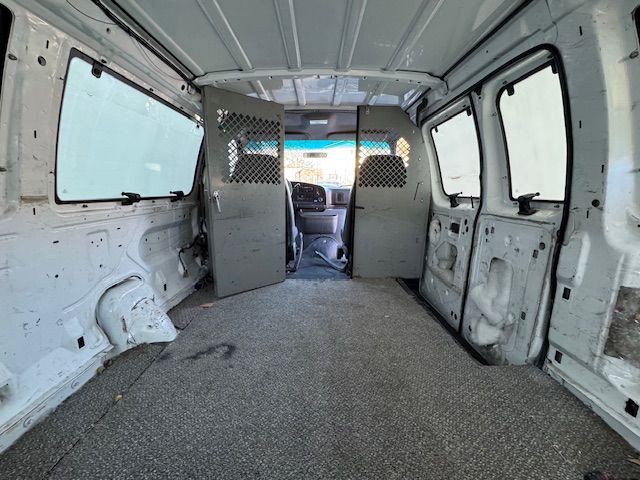 1995 Ford Econoline Image 11