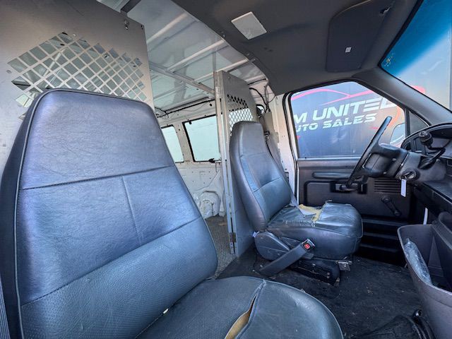 1995 Ford Econoline Image 17