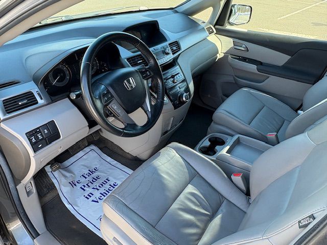 2012 Honda Odyssey Image 14