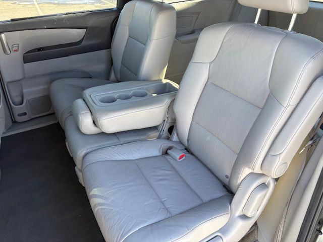 2012 Honda Odyssey Image 18