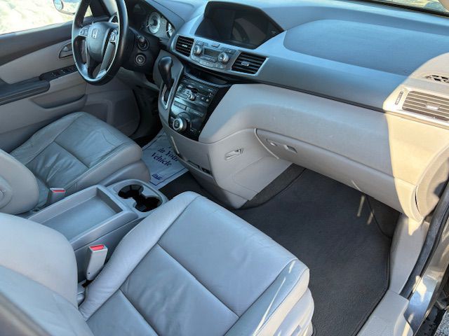2012 Honda Odyssey Image 21