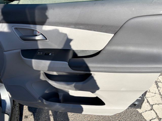 2012 Honda Odyssey Image 22