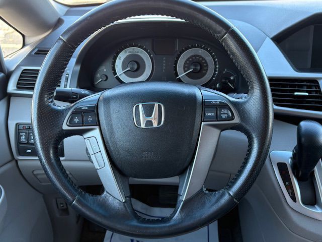 2012 Honda Odyssey Image 28