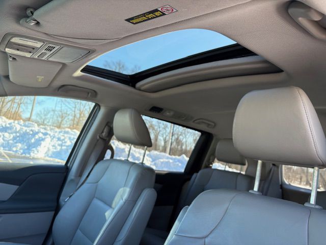 2012 Honda Odyssey Image 30