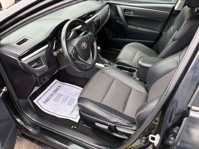 2016 Toyota Corolla Image 11