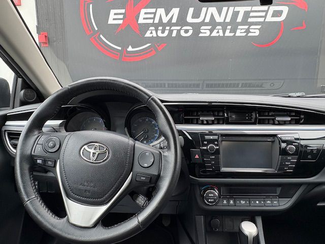 2016 Toyota Corolla Image 26