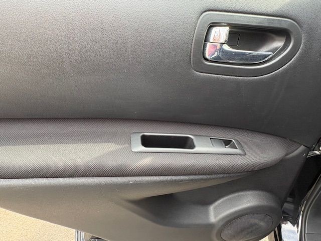 2010 Nissan Rogue Image 15