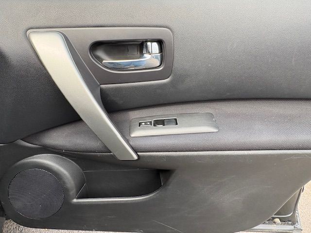 2010 Nissan Rogue Image 18