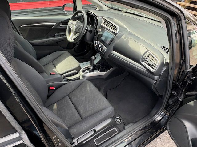 2015 Honda Fit Image 17