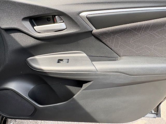 2015 Honda Fit Image 19