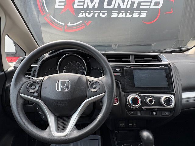 2015 Honda Fit Image 24