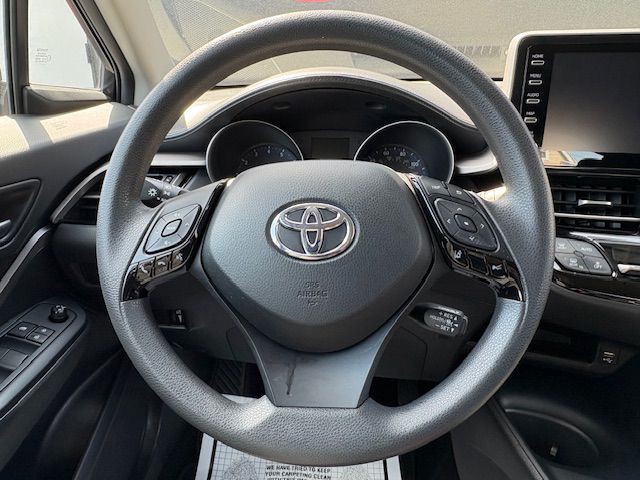 2021 Toyota C-HR Image 25