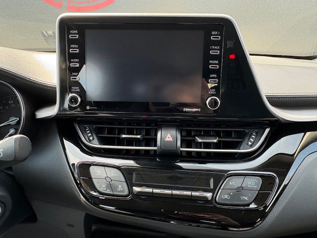 2021 Toyota C-HR Image 26