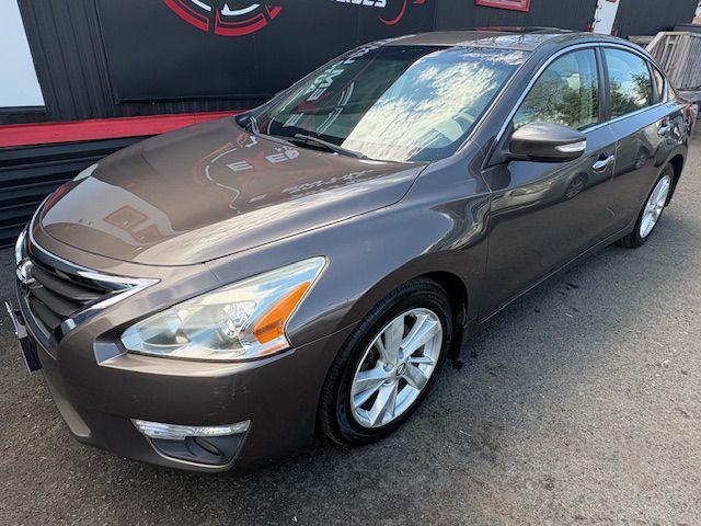 2013 Nissan Altima Image 2