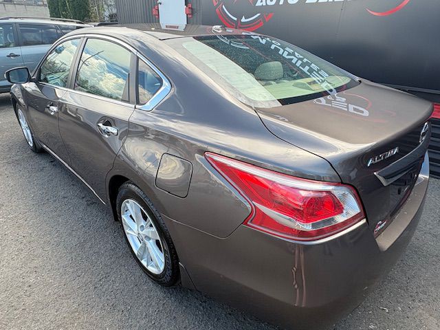2013 Nissan Altima Image 4