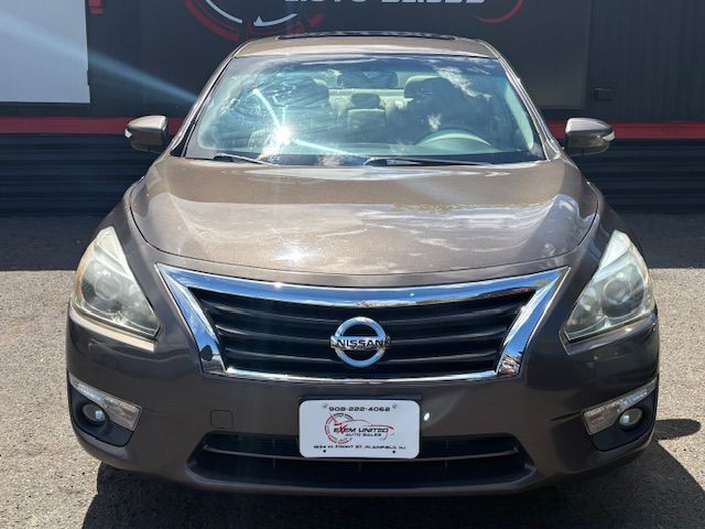 2013 Nissan Altima Image 8
