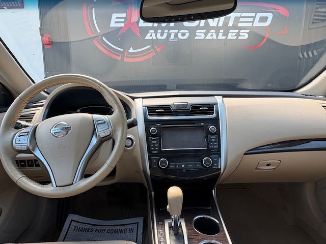 2013 Nissan Altima Image 23