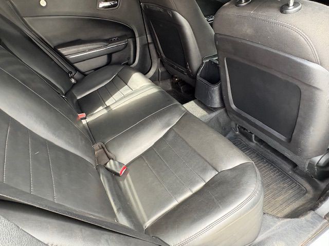 2013 Dodge Charger Image 21