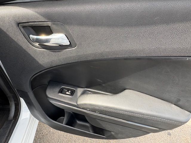 2013 Dodge Charger Image 22